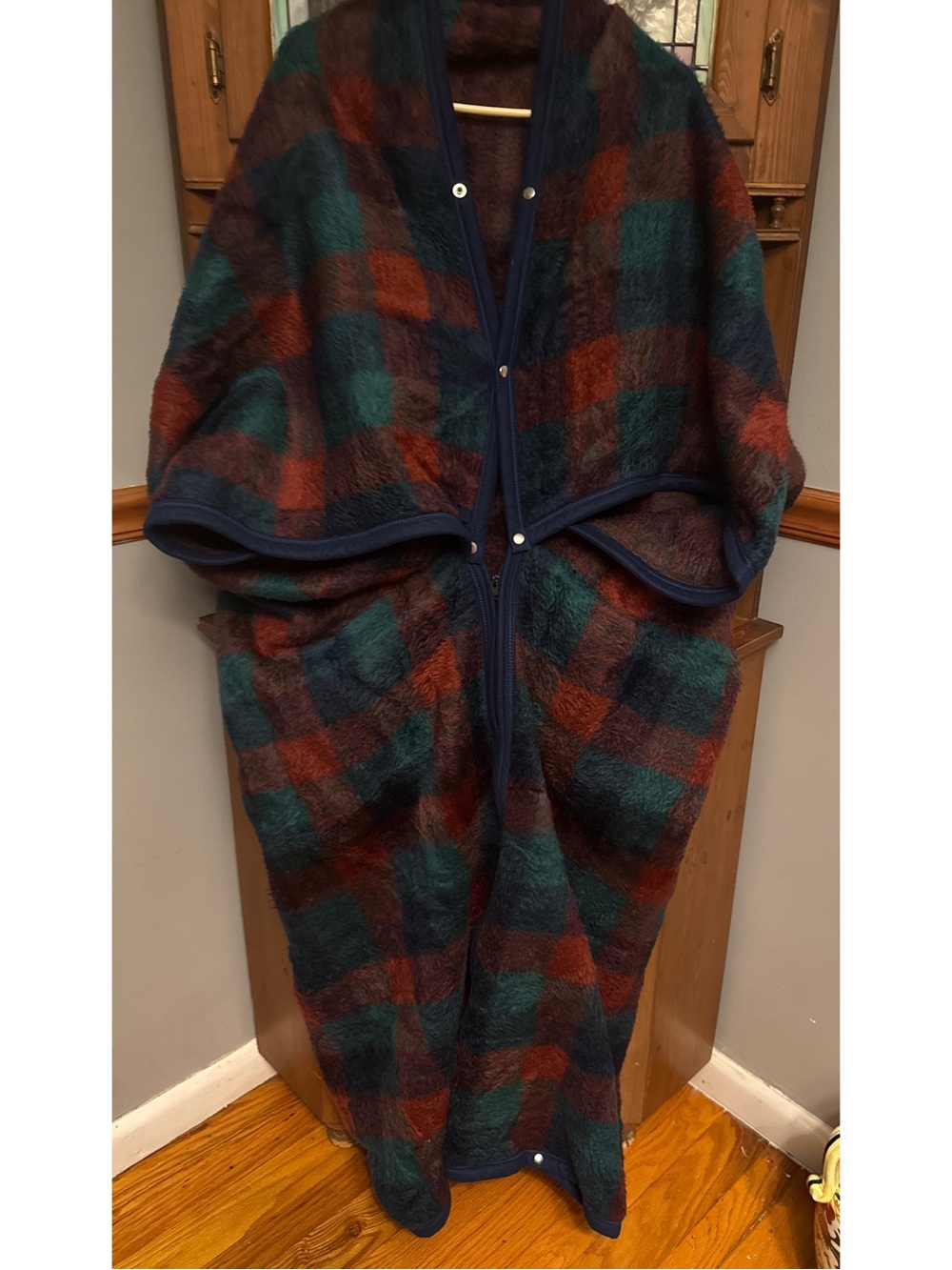Vintage Biederlack Cuddle snap/zipWrap Stadium Blanket Plaid Red Blue Green